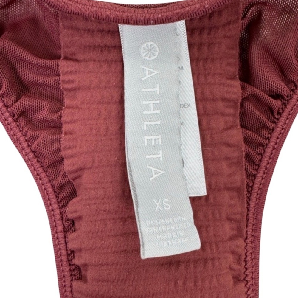 Athleta Tank Top Womans XS Bakasana Maple Red Racer Back Mesh Back Roche Yoga - Picture 3 of 5